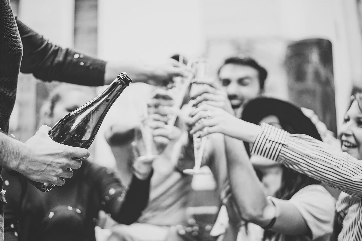 Toasting with alcohol-free prosecco from Saboritz.